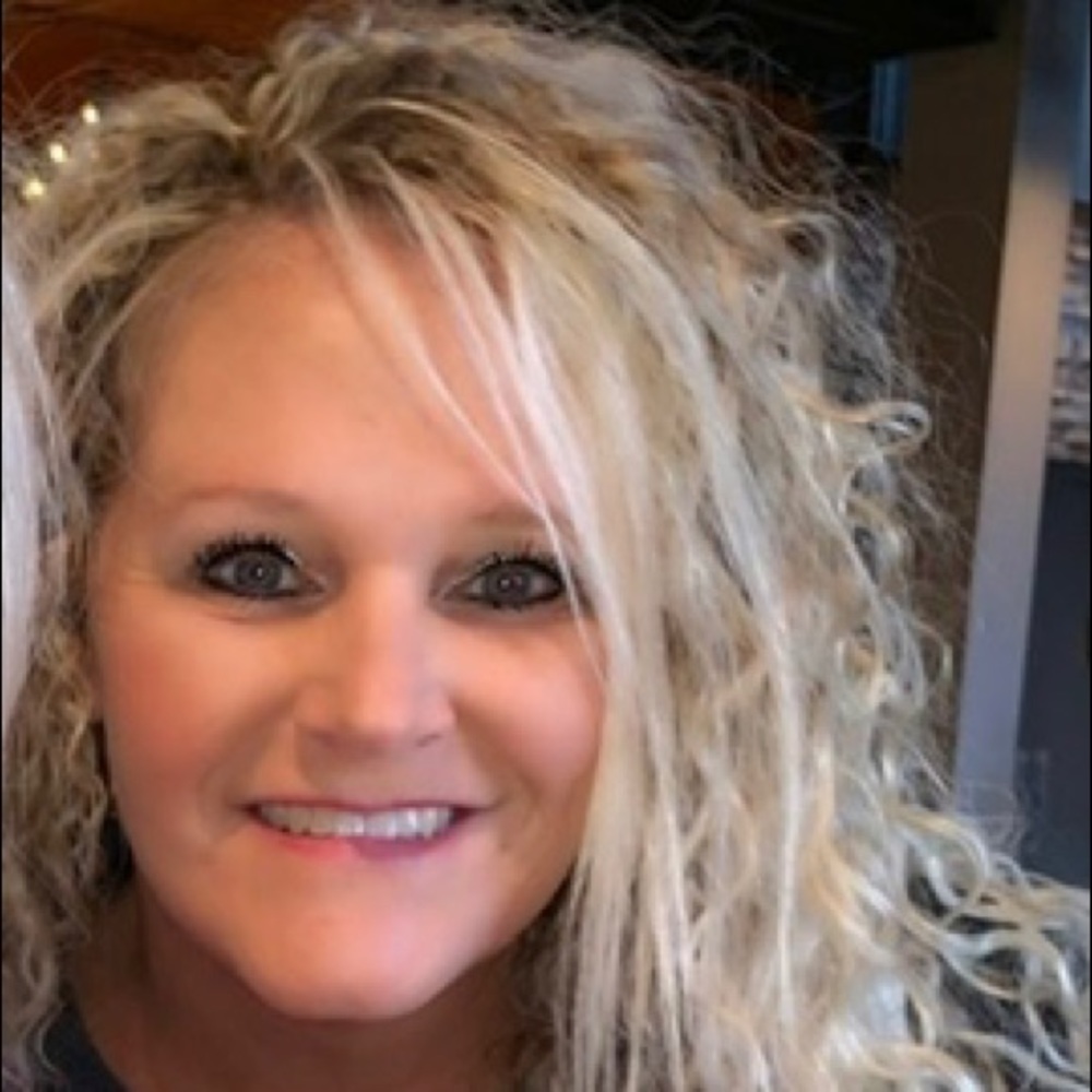 Meet your Posher, Monica